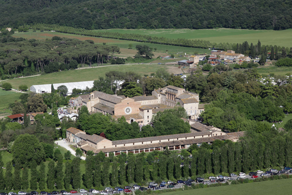 marchebikelife-tour-abbazia-di-fiastra